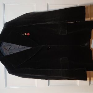 Chic Black Velvet Jacket